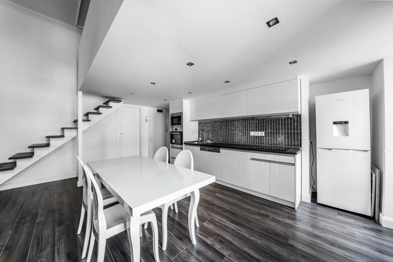 Kiraly 28-1 Entire Aircon Center Apartment บูดาเปสต์ ภายนอก รูปภาพ