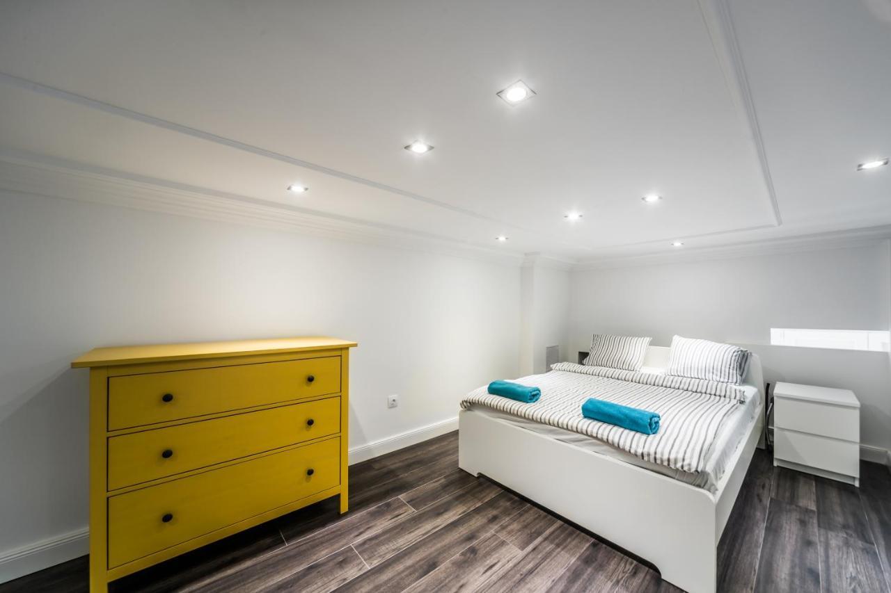 Kiraly 28-1 Entire Aircon Center Apartment บูดาเปสต์ ภายนอก รูปภาพ